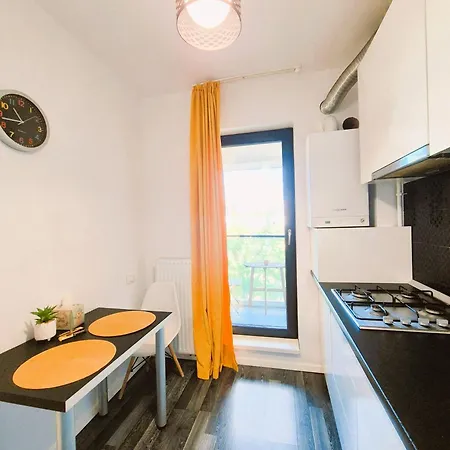 Chique Near Mall Plaza * Bucarest
