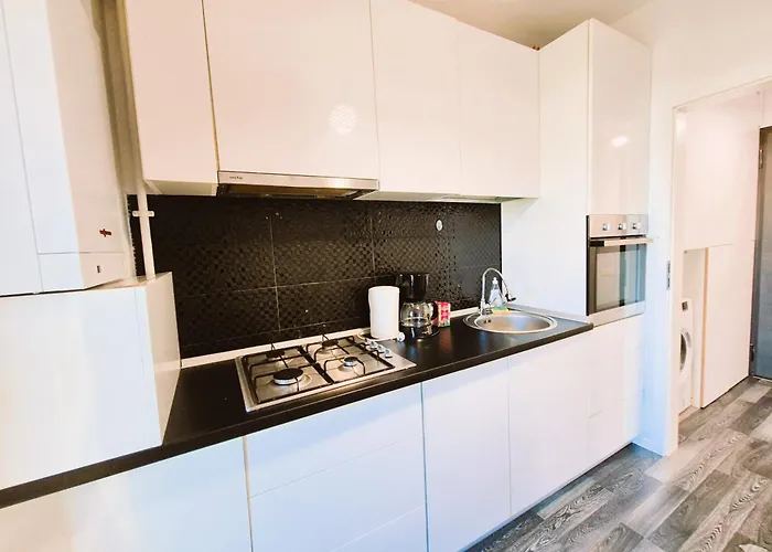 Apartman Chique Near Mall Plaza Bukarest