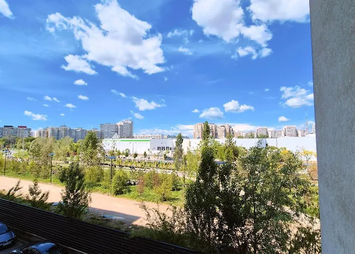 Chique Near Mall Plaza * Бухарест